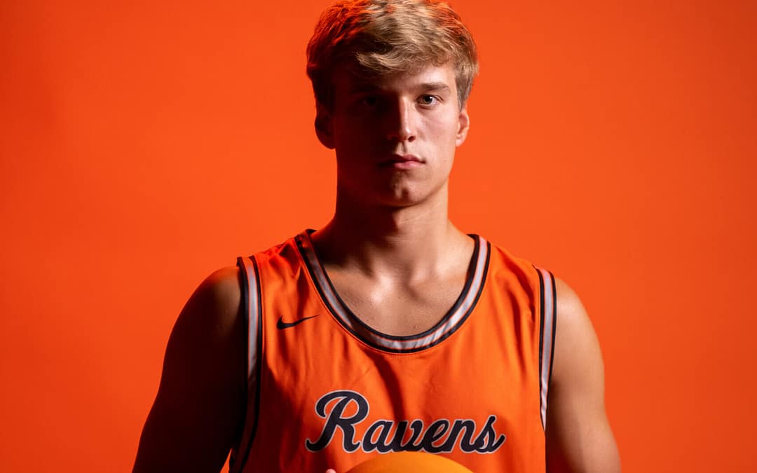 AU basketball standout Tate Ivanyo earns national honors