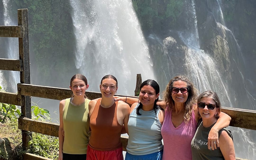 Social Work Students Put Learning Into Practice in Honduras